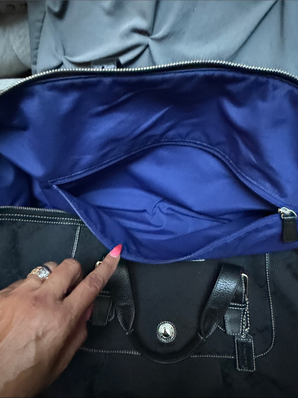 Coach Black Signature Tote with Blue Lining - Picture 4 of 13